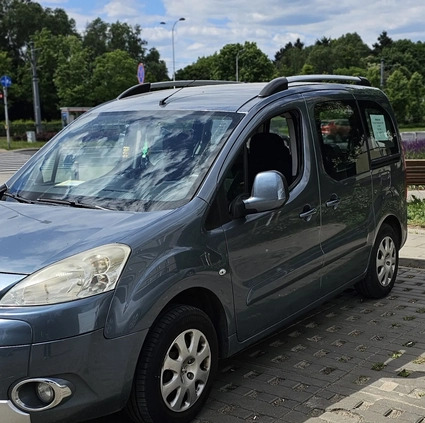 Peugeot Partner cena 22500 przebieg: 225000, rok produkcji 2011 z Warszawa małe 29
